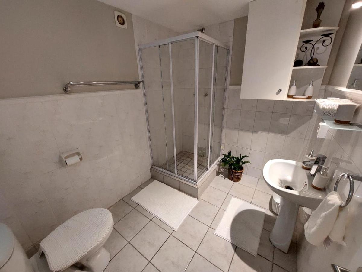 'eye 2 Sa' With Exclusive Pool Access - Hout Bay * Cape Town