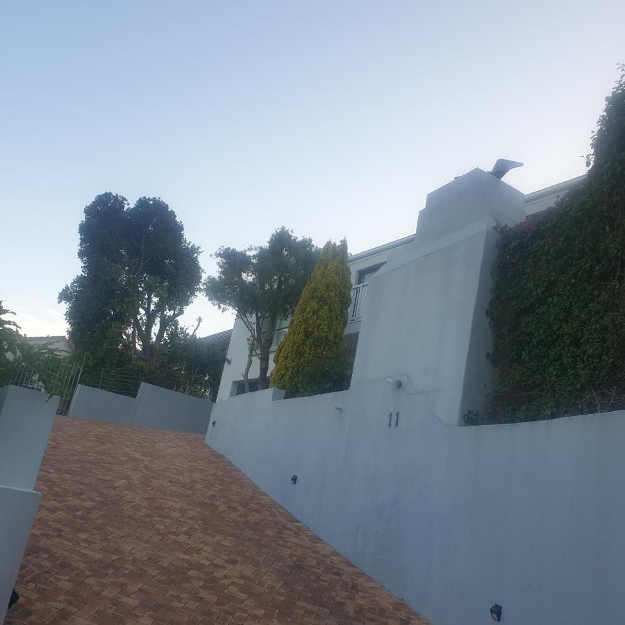 'eye 2 Sa' With Exclusive Pool Access - Hout Bay Holiday home